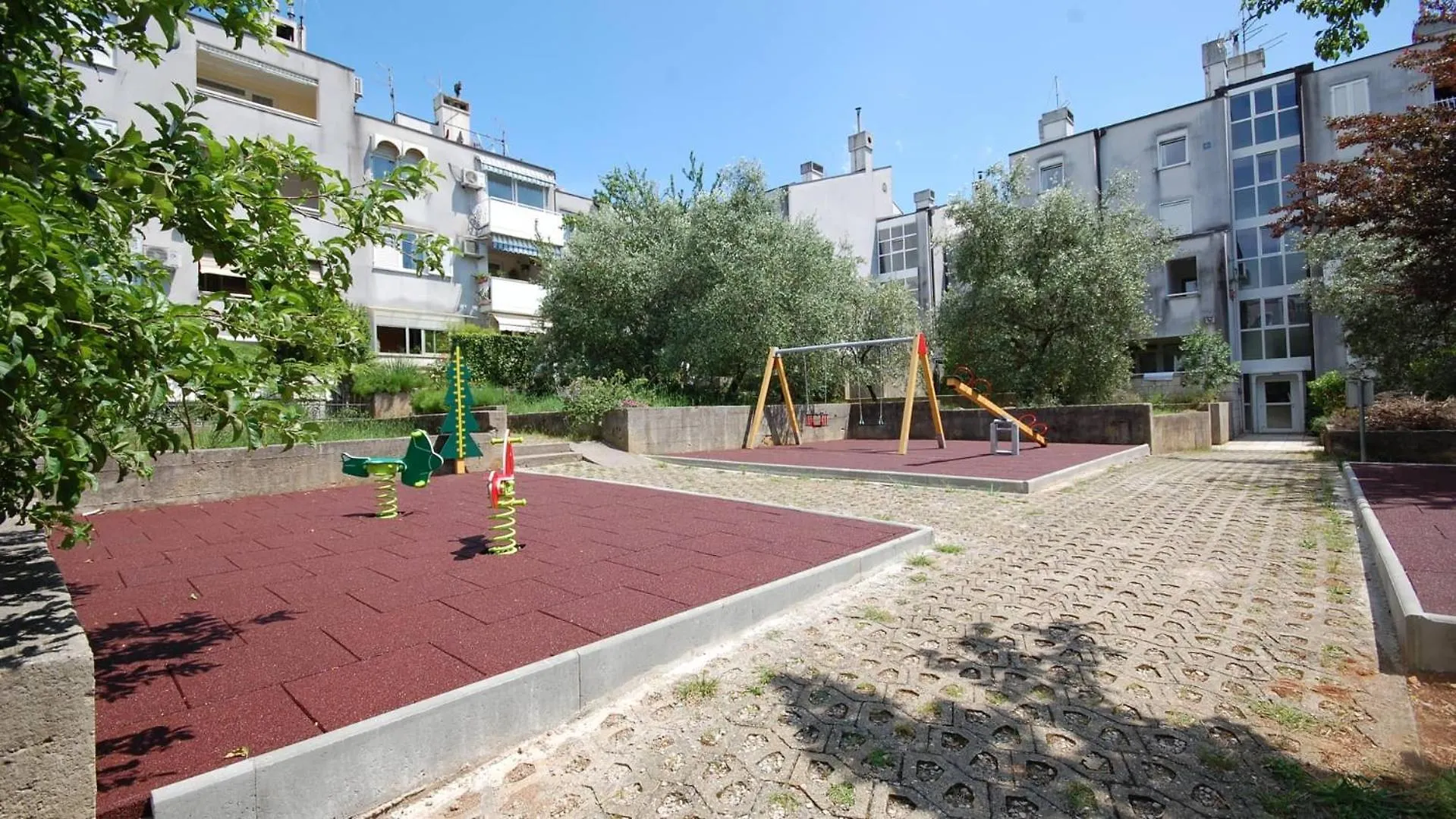 Apartments With A Parking Space Njivice, Krk - 21866